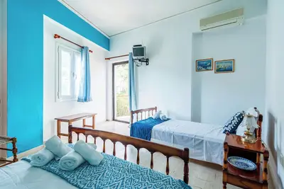 Image de 3-Person Apartment in city center