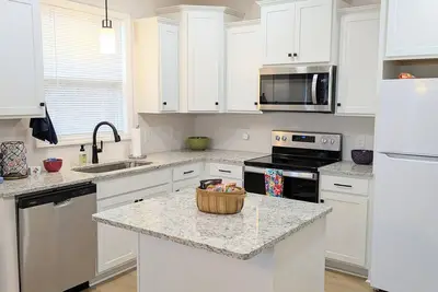 Image de 3-bedroom home in Historic Elizabethton near Bristol Motor Speedway, Jcmc & Etsu
