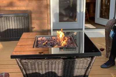 Locust Flats -  Pet-Friendly Mountain  Cabin =  Decks-Views-Firepit