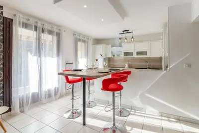 Image de Appartement avec terrasse proche du lac d'Annecy et toutes commodités