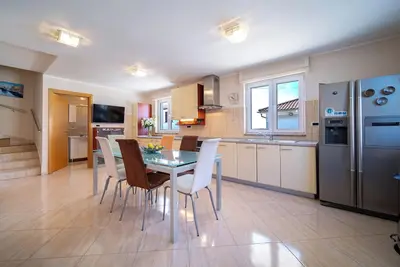 Image de Detached holiday house Grubelic, 2 bedrooms 3 bathrooms, island of Rab, Palit