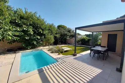 Image de Villa au calme absolu, avec piscine, à 300m de la mer, des commerces et du port