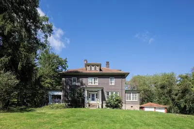 Image de Spacious Manor at New River Gorge and Outdoor Activities - Skiing, Golf, Hiking