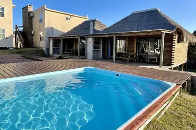 Image de Amazing 2-bedroom bungalow with WiFi, Ac in wonderful Punta del Diablo, Uruguay\n