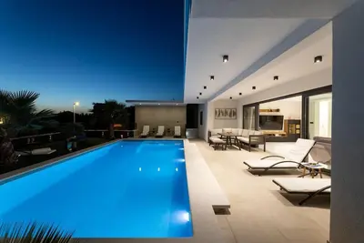 Image de Villa de luxe avec la piscine Primosten (K-23550)