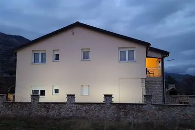 Image de Appartement de deux chambres avec la terrasse et la vue sur le mer Seline, Paklenica (A-23552-a)
