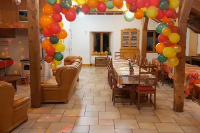 Image de Grand gite dans le haut jura! \nSalle spacieuse pour jouer ou faire la fĂŞte!
