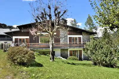 Image de Chalet authentique au pied de la chaîne du Mont-Blanc