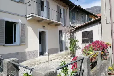 Image de Traditional Piazza Home\/Balcony\/ Private Garden