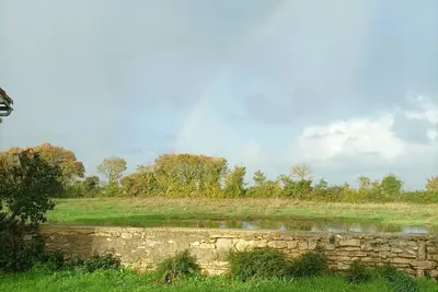 Image de Maison à la campagne calme et paisible.