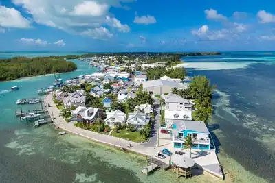 Image de Oceanfront Island Living | Relaxation & Fun