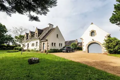 Image de Kervarail Maison proche des plages. 10 couchages