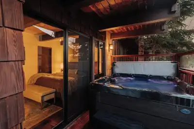 Image de Luxury Premier Townhouse & Spa at the Base of Snow Summit!