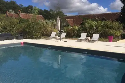 Image de Gîte avec piscine en pleine campagne. Animaux acceptés!