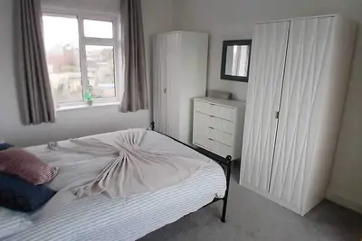 Image de Spacious 4-Bedroom Seafront Home in Dymchurch with Stunning Coastal Views