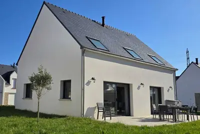 Image de Maison Moderne Et Lumineuse Entre Baie Et Cote Sauvage