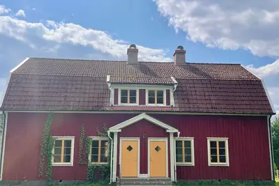 Image de Come and stay in our old school!