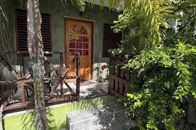 Image de Vista Del Piton - Your Tropical Escape with Stunning Piton Views!