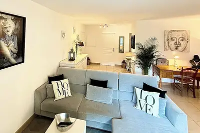 Image de Le Aix Rotonde Mirabeau 4* - T4 / 110 m2 centre ville avec terrasse 30 m2 garage