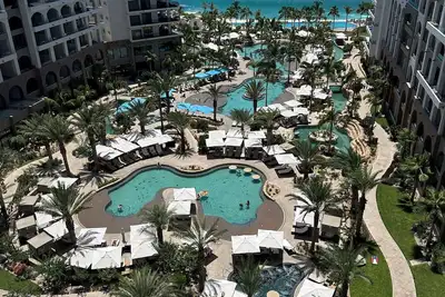 Image de Exquisite 2-Bedroom Resort Living--The Suite Life! Experience Cabo Luxury!