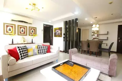 Image de 3 Bedroom Bgc Condo Unit walking distance from Venice Piazza