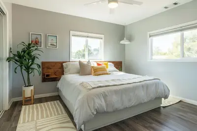 Image de A 2bed 2bath modern coastal vibe made for your perfect Southern California stay!