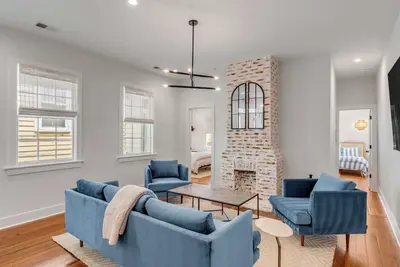 Image de The Philip's Suite, newly renovated 3 Bed/3 EnSuite Bath, 1 Block to King