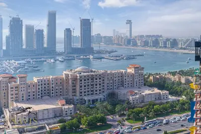 Image de Gorgeous Seascape & Skyline by Savis Homes