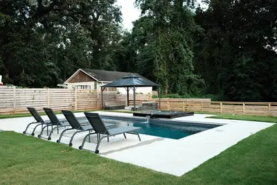 Image de Modern Oasis in heart of Atlanta with pool