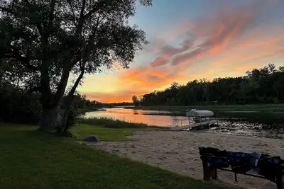 Image de Tranquil cabin with Ac on charming Lake Sarah.