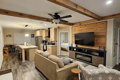 Image de 3 Bedroom/2 Full Bath House in Seneca, Sc. 4 miles from Clemson Campus!