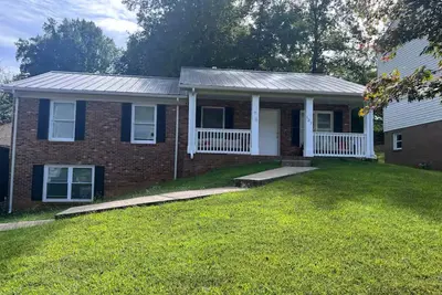 Image de Charming 3-bedroom house with Ac, fitness room, WiFi in wonderful Danville