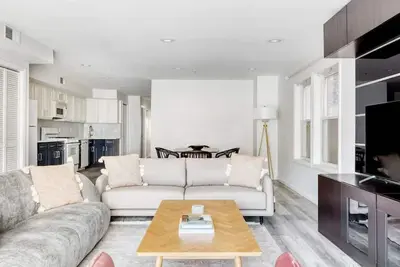 Image de Modern Charming 3 bedroom apartment 15 mins to Nyc