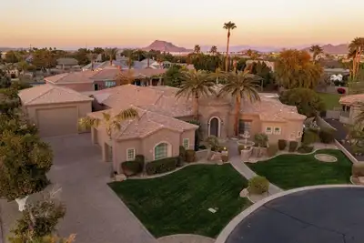 Image de Pickleball, HotTub, Heated Pool, Bbq, Arcade Games