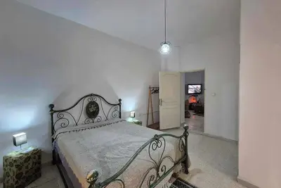 Image de Maison hôte Dar Traki Tozeur zone touristique avec piscine et petit déj inclu.