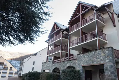 Image de Séjour Confort à Saint-Lary – Appartement 3, Terrasse, Piscine Chauffée et Accès Direct Téléphérique