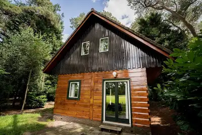 Image de Cozy detached vacation home on meadow with private parking