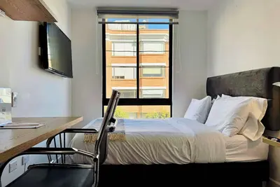 Image de w* | Eye-catching 1br in Santa Barbara