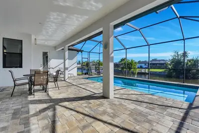 Image de Villa Santa Lucia, Waterfont with southfacing Pooldeck