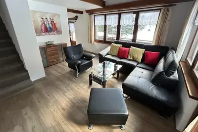 Image de Chalet avec 2 appartements dans les alpages.