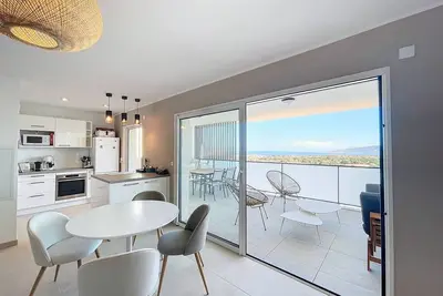 Image de Appartement avec vue panoramique sur la mer