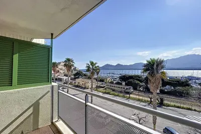 Image de Appartement T2 avec vue panoramique sur la mer et la citadelle