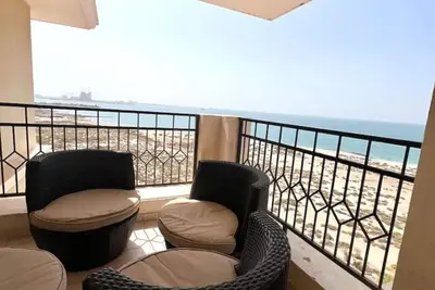Image de Two Bed Room Apartment with Balcony and sea view