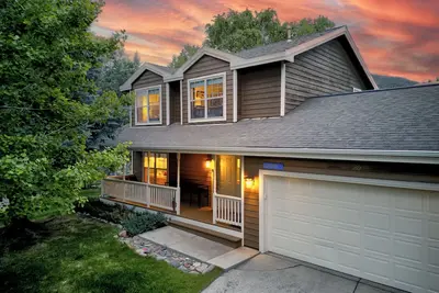 Image de Single Family Home on the Eagle River - Private Hot Tub - Fishing/Rafting/Ohv