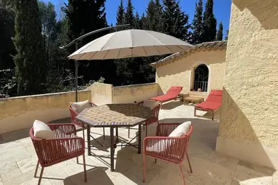 Image de La suite du Clos de la tour Cassis