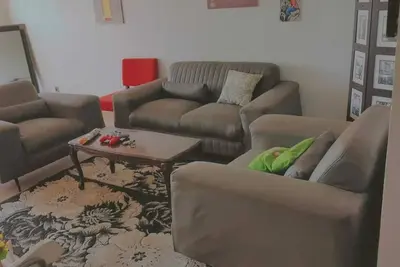 Image de Studio meublé à Dakar calme dans un immeuble avec sécurité et confort assuré
