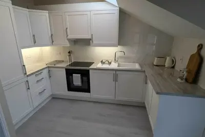 Image de Spacious & stylish, upgraded 1bd @ Malahide Marina