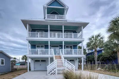 Image de Blue Water - 4 Bedroom pet-friendly home on Carolina Beach