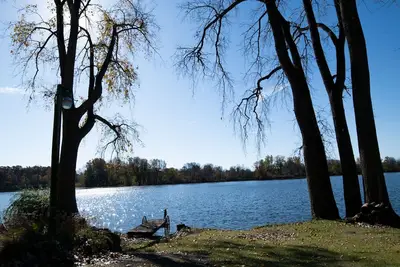 Image de 2 miles from the Indiana Rails train station, 12 miles from Pokagon State Park
