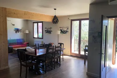Image de Maison à Dorres - Bains romains et départ de randonnées depuis la maison.